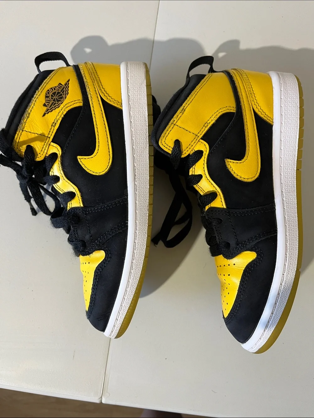 Nike Air Jordan 1Y Mid Kids Black Yellow Varsity